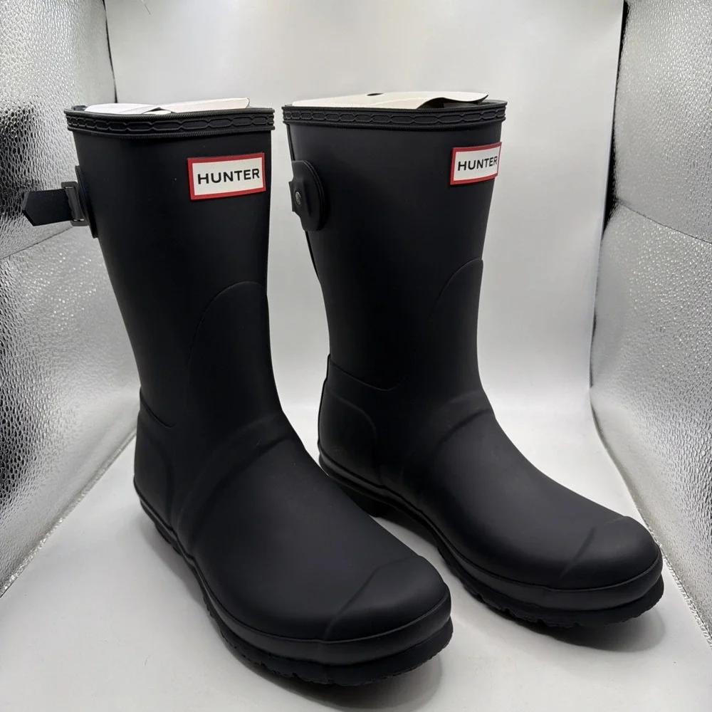 Hunter Original women's Back Adjustable Short Boots Black Outdoor Buckle. size 6